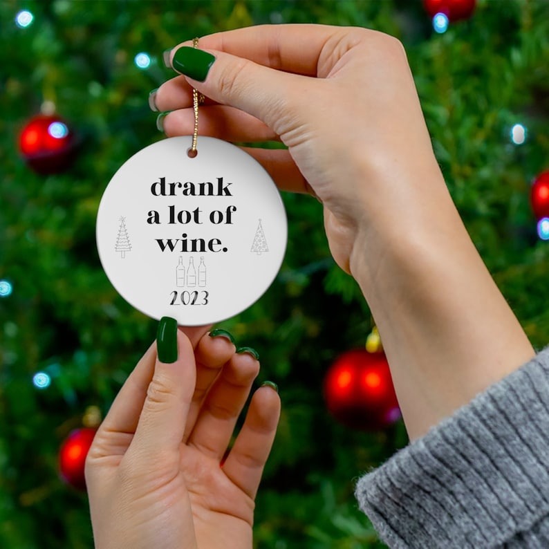 🍷Besties Wine Ornament