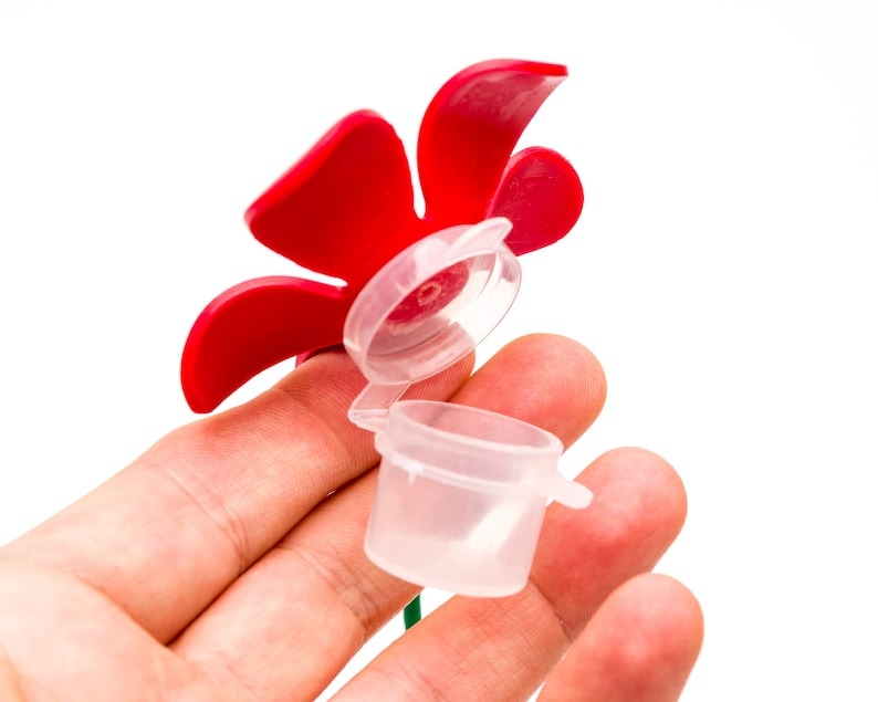 🐦Hat Clip Hummingbird Feeder