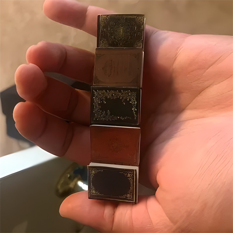 📗📕📔📙Miniature book hair clip