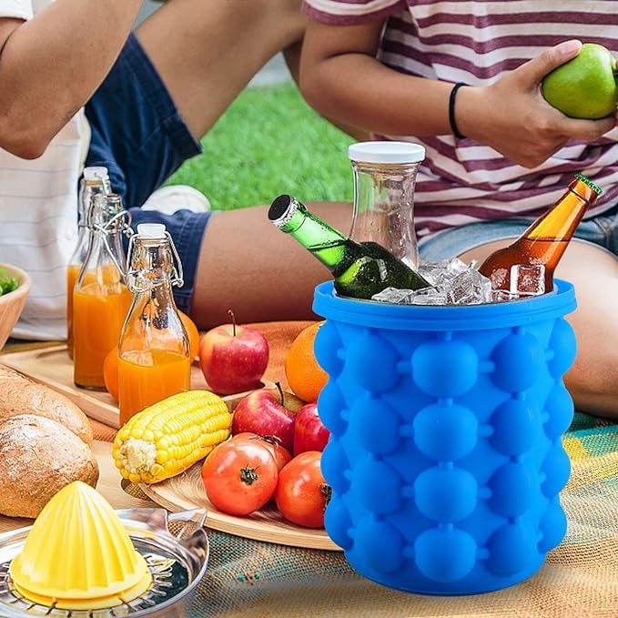 2-IN-1 Silicone Ice Bucket and Ice Cube Mold