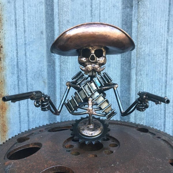 💀Cowboy Skull Gunslinger Hood Ornament