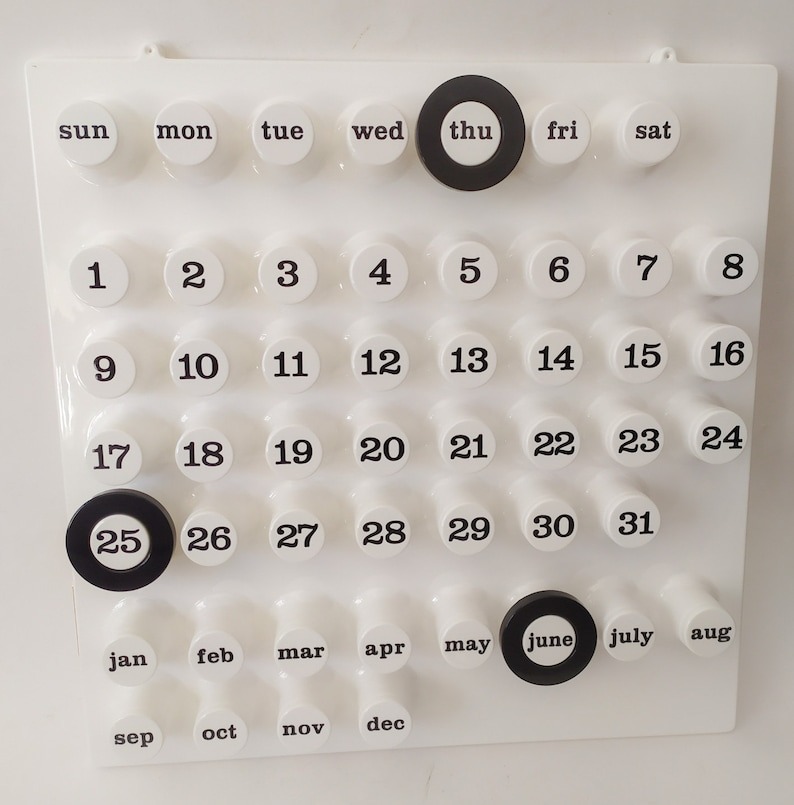 Ring a Date Perpetual Calendar