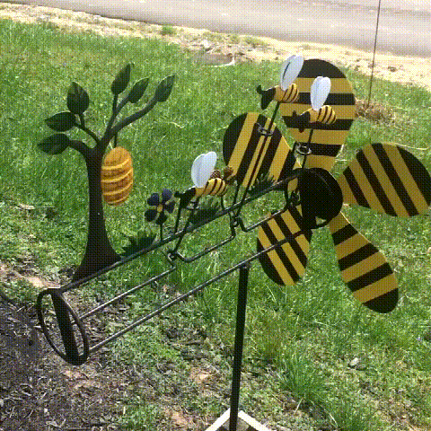 🐝Metal Busy Bees and Hive Propeller-Driven Whirligig