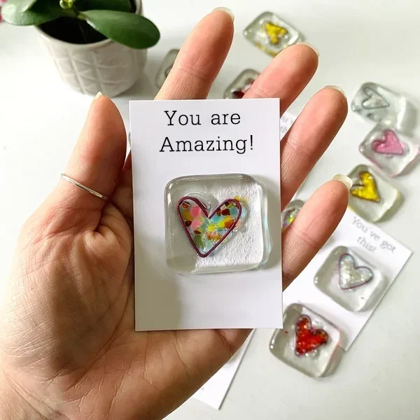 🎁✨Fused Glass Heart Pocket Token-Unique and Romantic Gift💕🥰