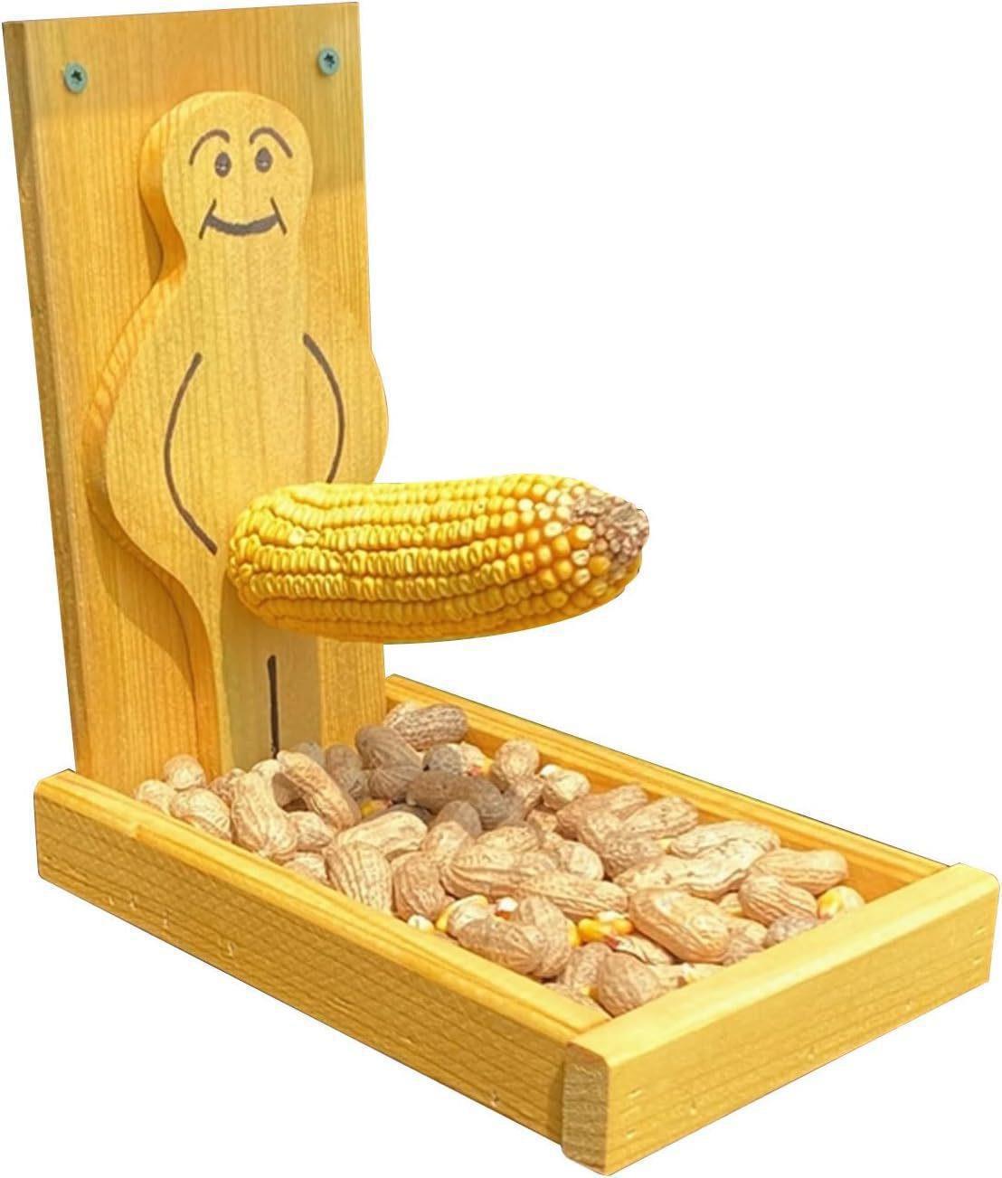 🔥2024 Spring Hot Sale - 🐿️Proud Man Squirrel Feeder