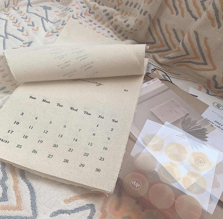 📅2024 Cotton And Linen Calendar