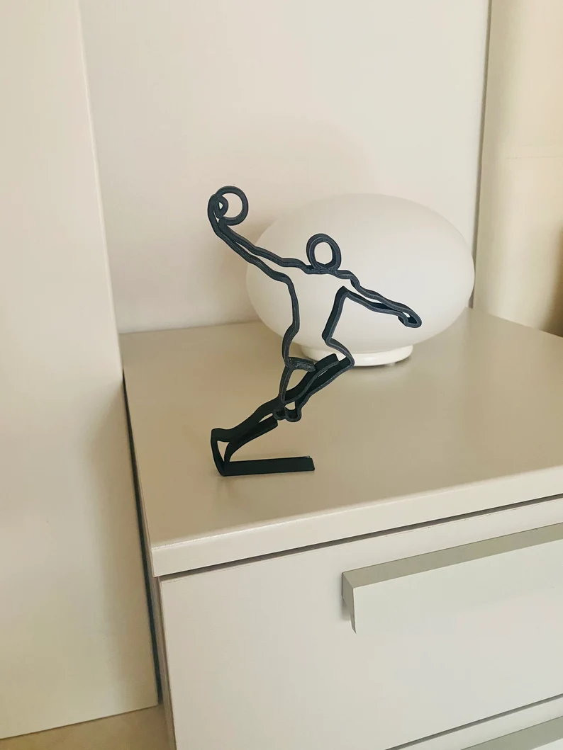 Hot Sale - Line Art Figurine