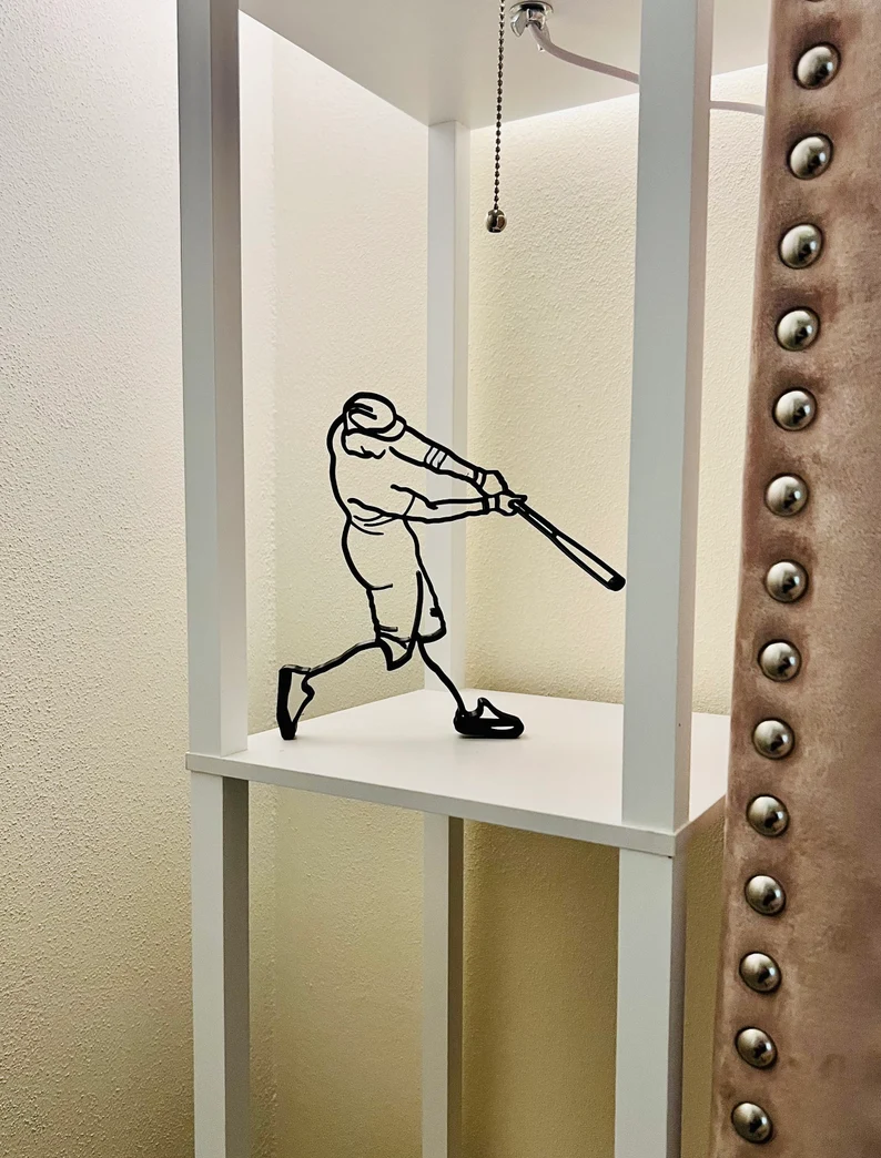 Hot Sale - Line Art Figurine