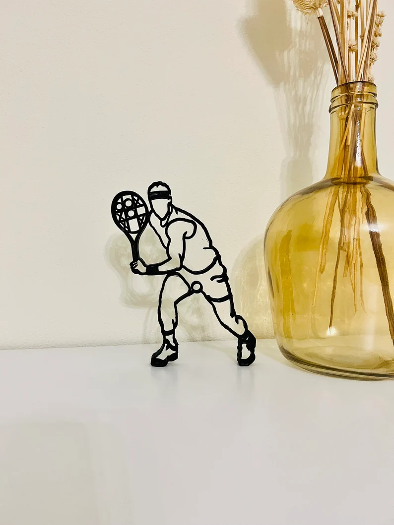 Hot Sale - Line Art Figurine