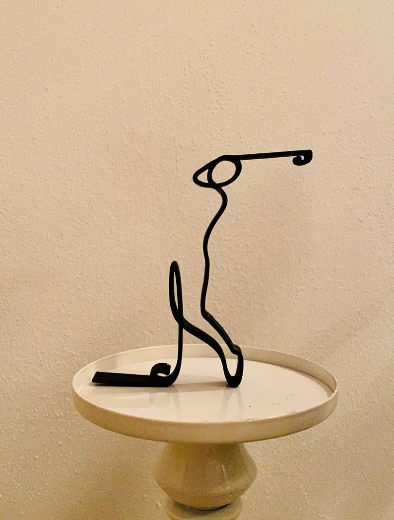 Hot Sale - Line Art Figurine