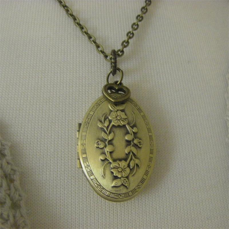 Friendship Locket Necklace Gifts🎁