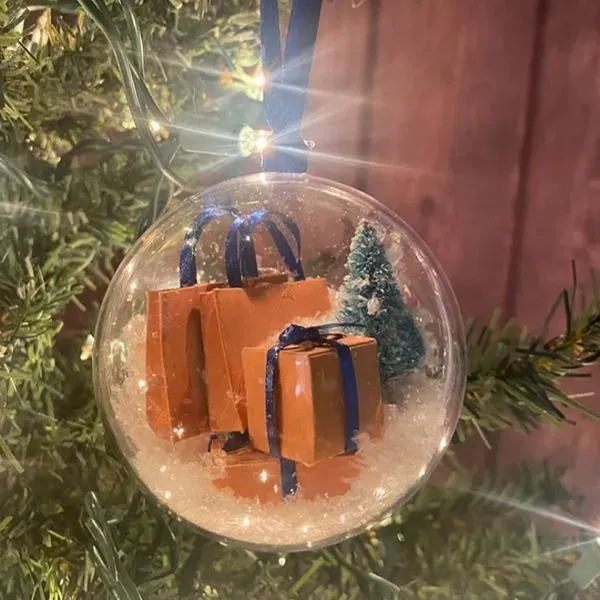🤣Funny Christmas Giftbox Ornament🎁