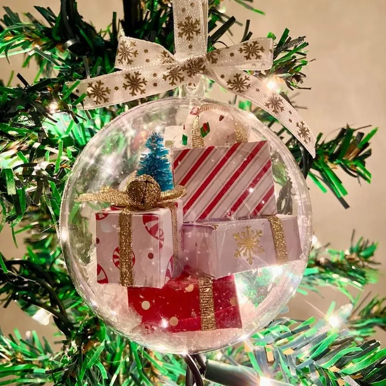 🤣Funny Christmas Giftbox Ornament🎁