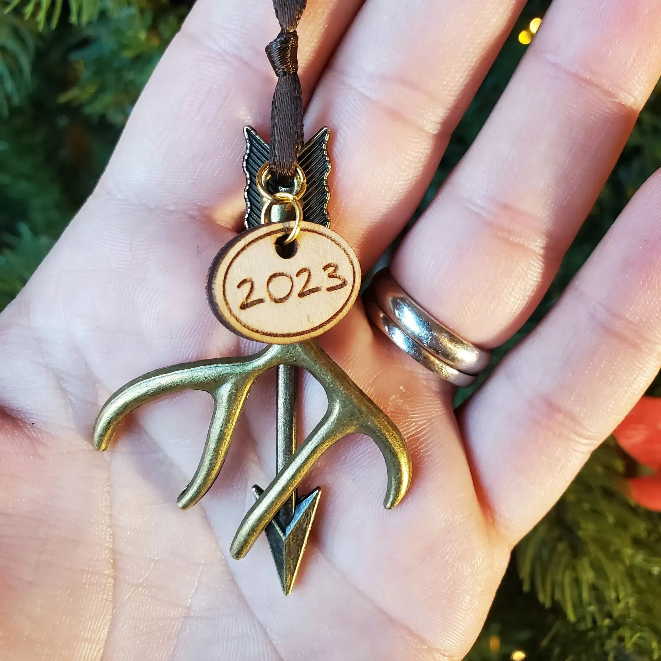 🏹Vintage Deer Hunt Ornament✨