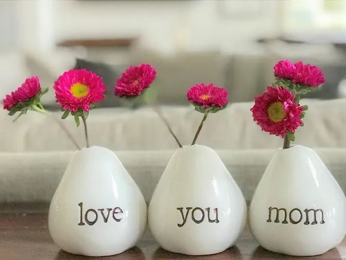 💐Love You Mom Hand Painted Bud Vases