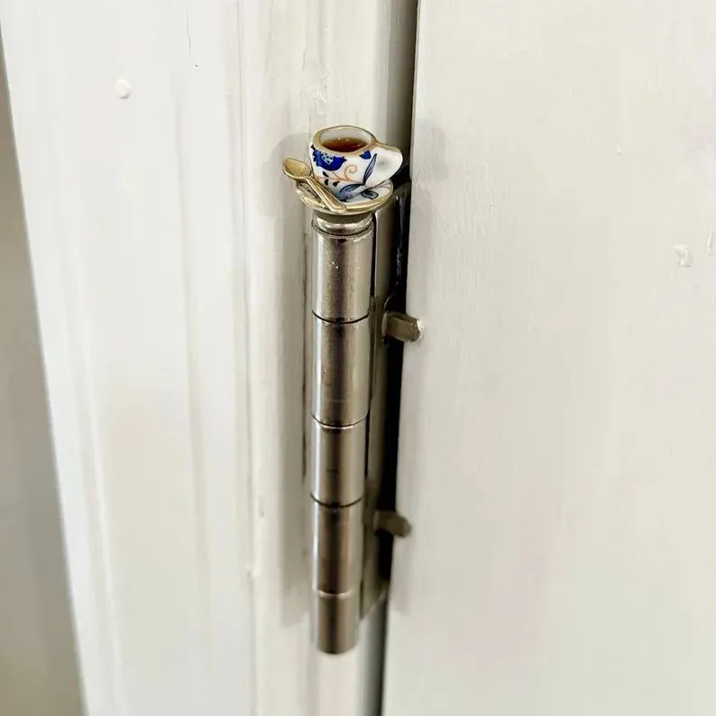 ☕Tea Cup Hinge Head Decoration