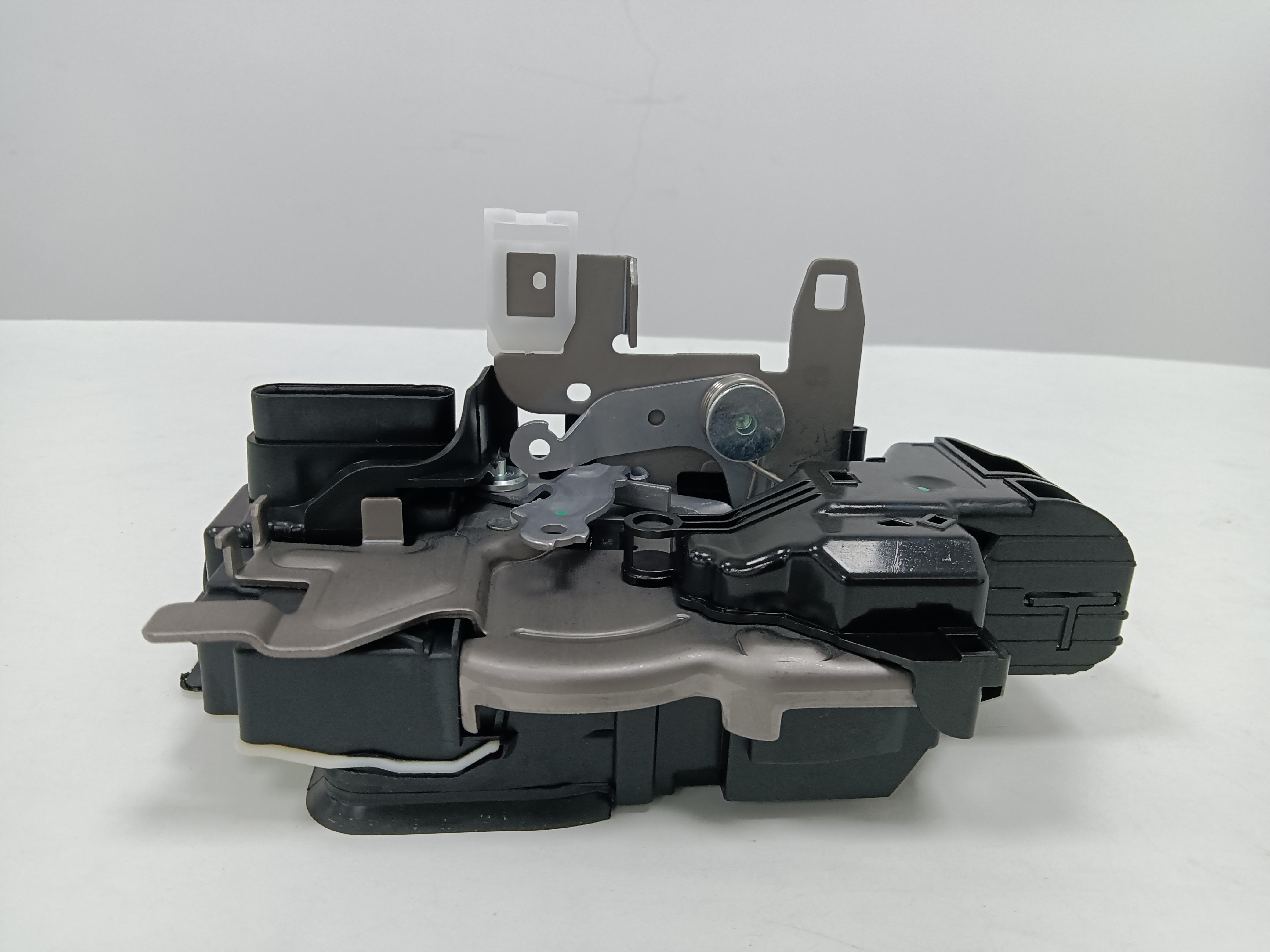 Car parts DOOR LATCH  31462449 FOR VOLVO