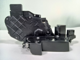 Car parts DOOR LATCH  LR014101 FOR LAND ROVER