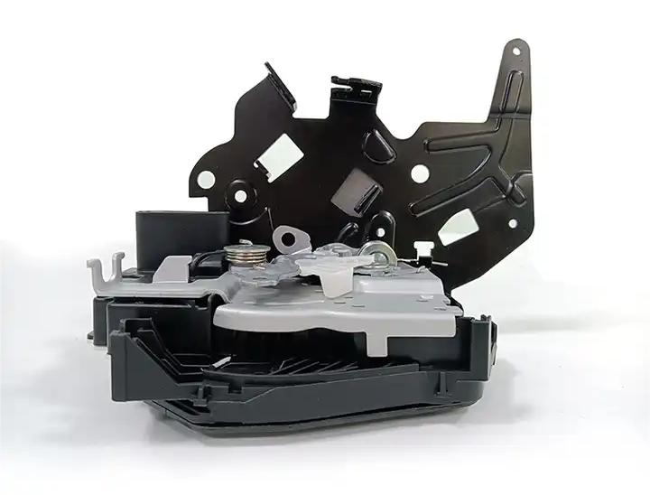 Car parts DOOR LATCH LR078709 FOR LAND ROVER