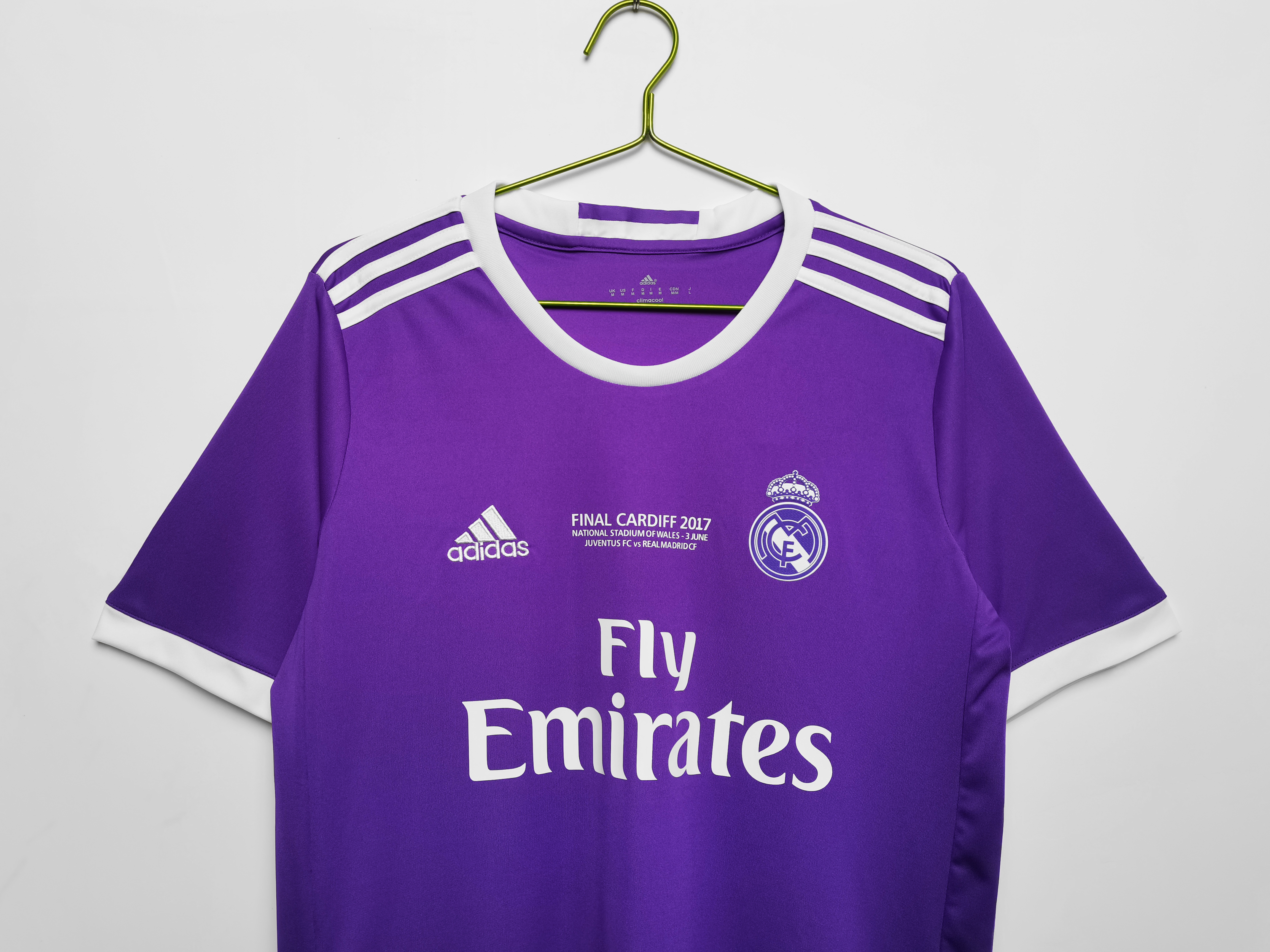 2016/17 Real Madrid Away Vintage Shirt