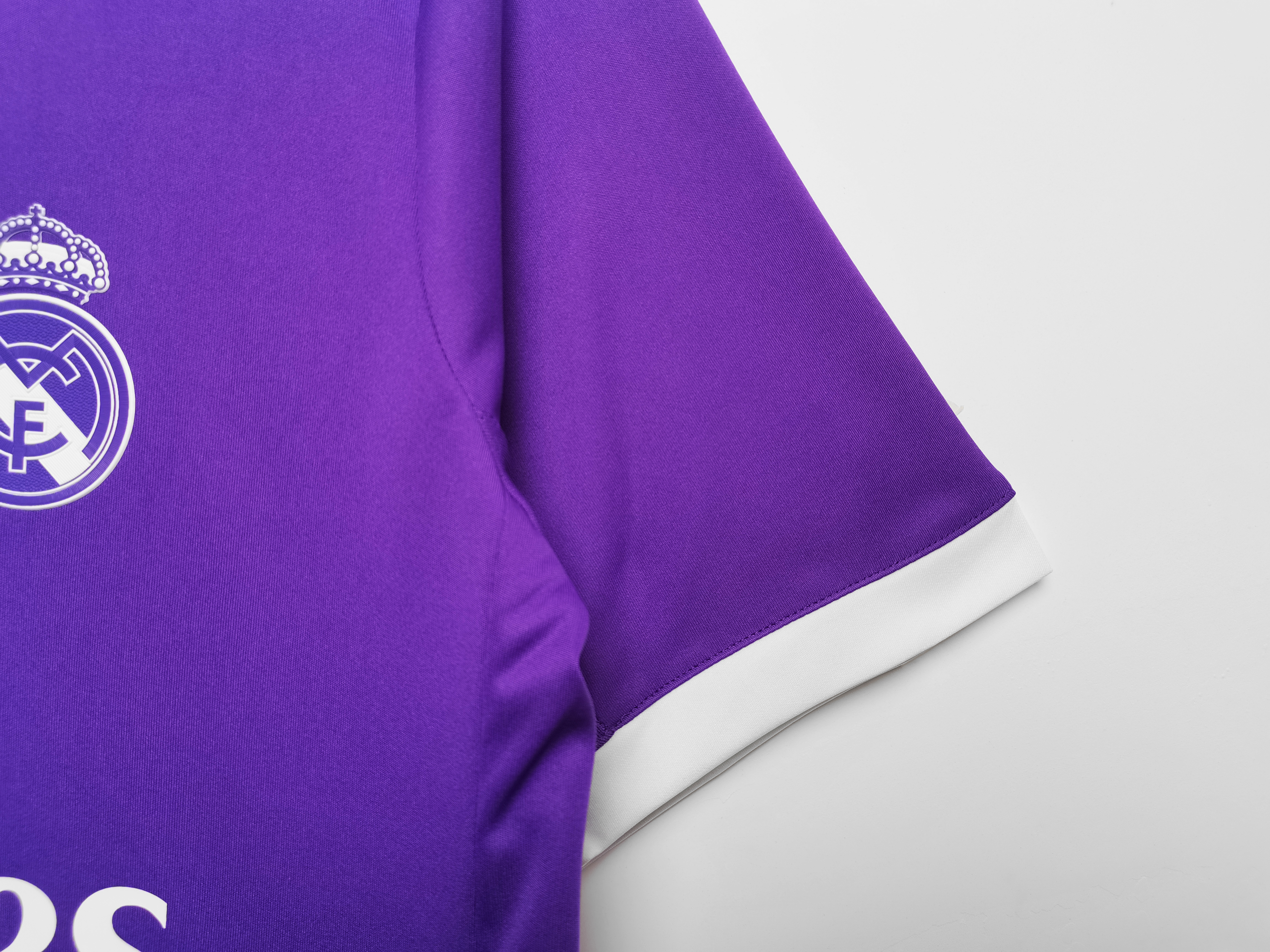 2016/17 Real Madrid Away Vintage Shirt