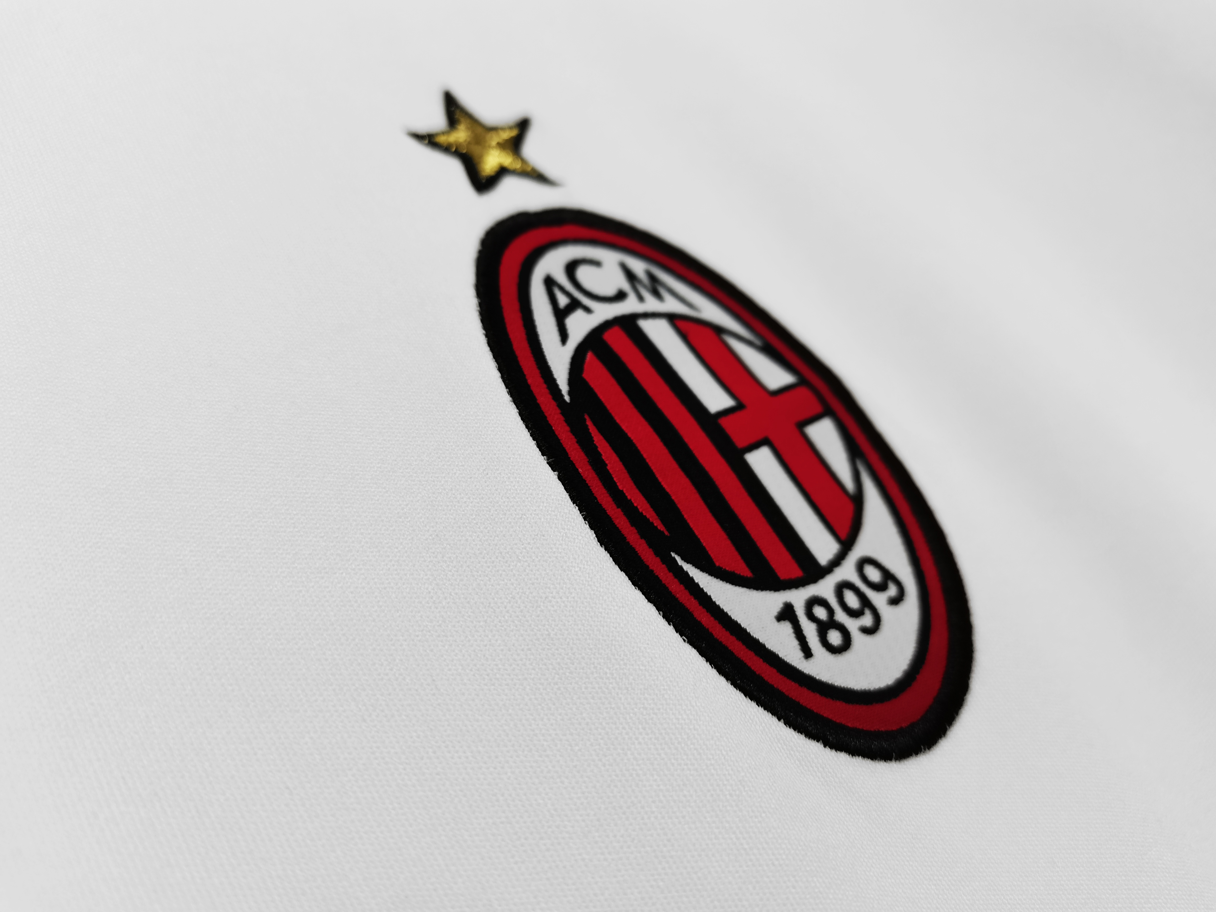 2009/10 AC Milan Away Vintage Shirt