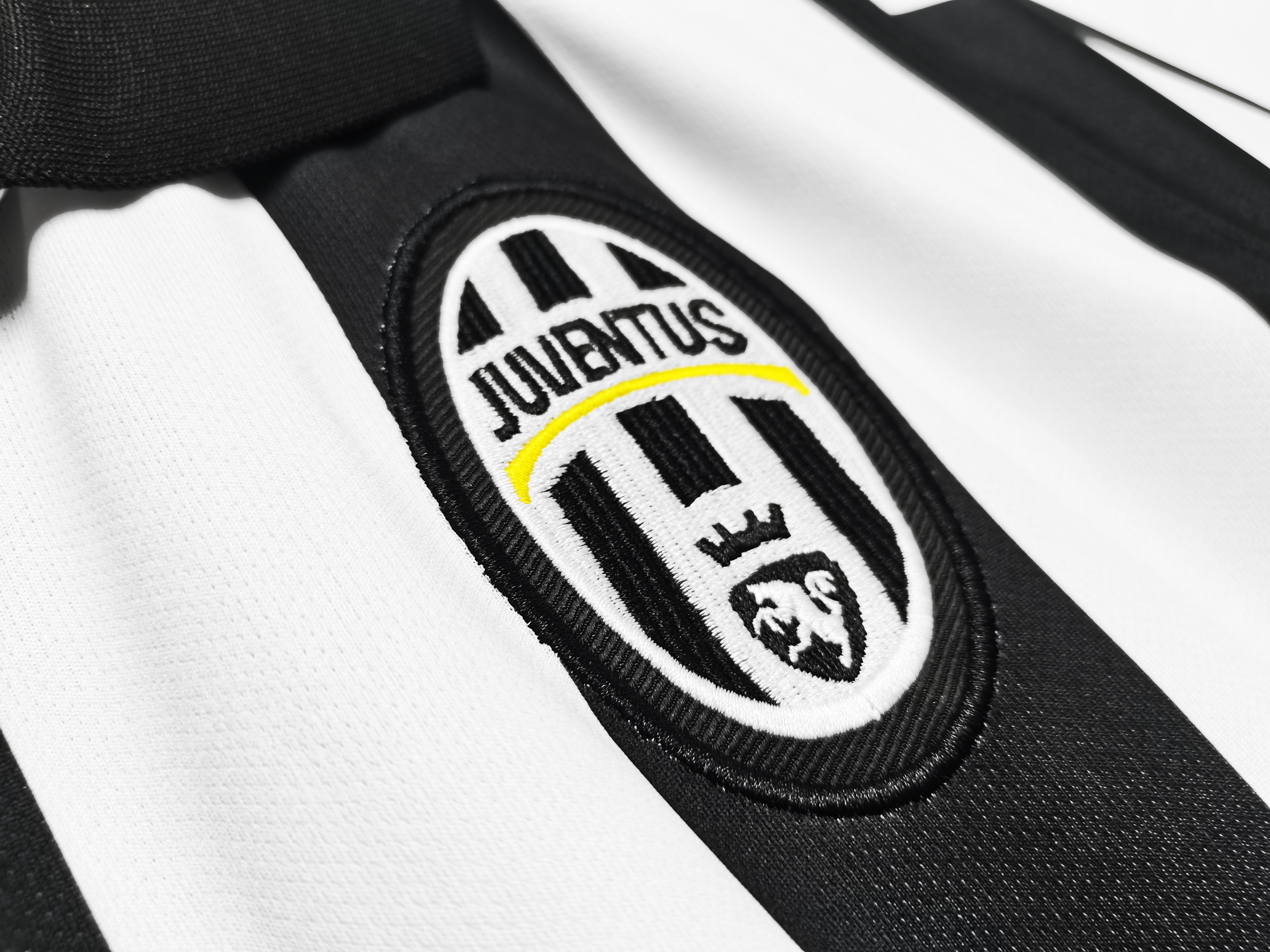 2014/15 Juventus Home Retro Football Shirt