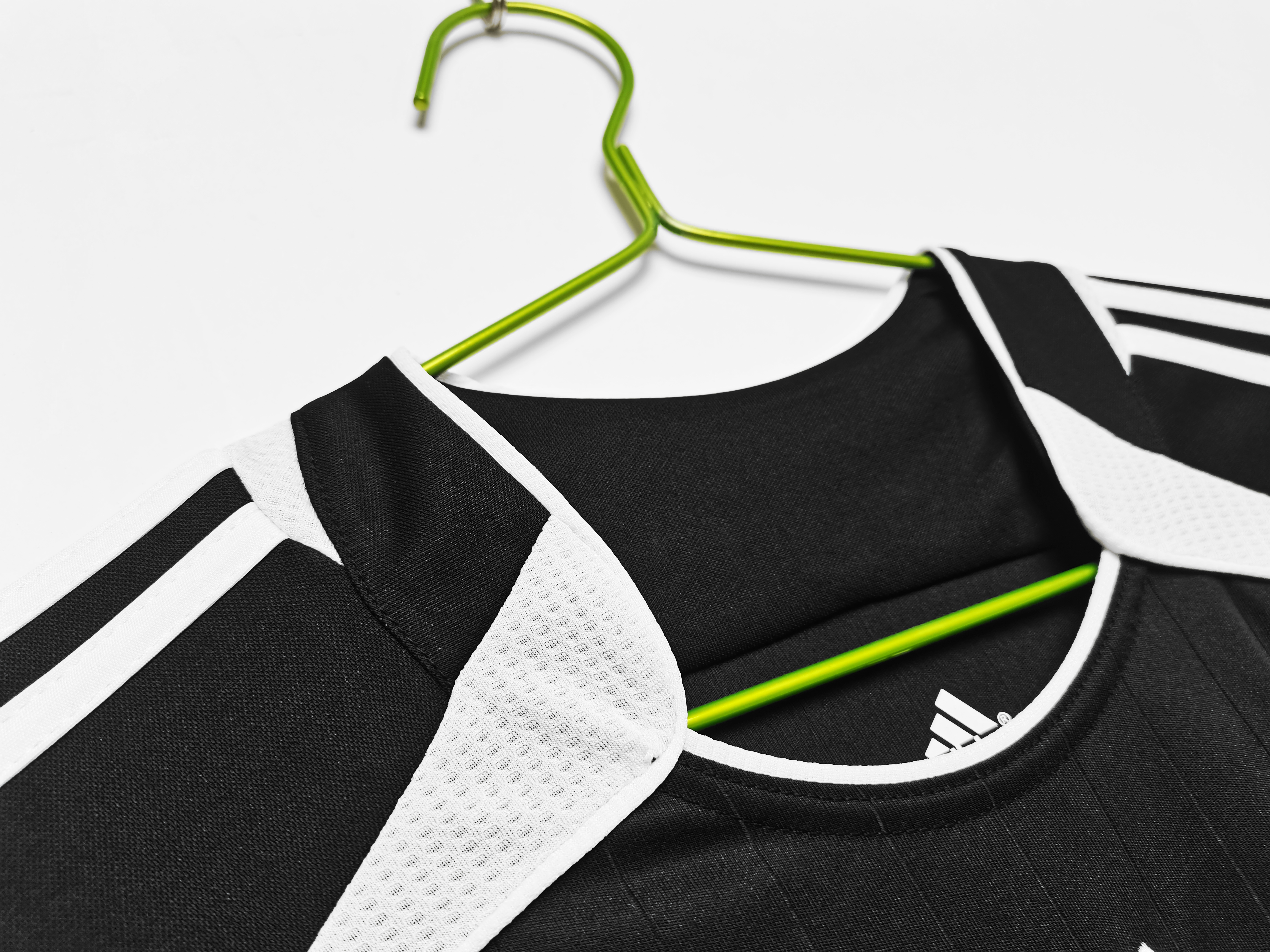 2006 Real Madrid Third Short Sleeve Vintage Shirt 