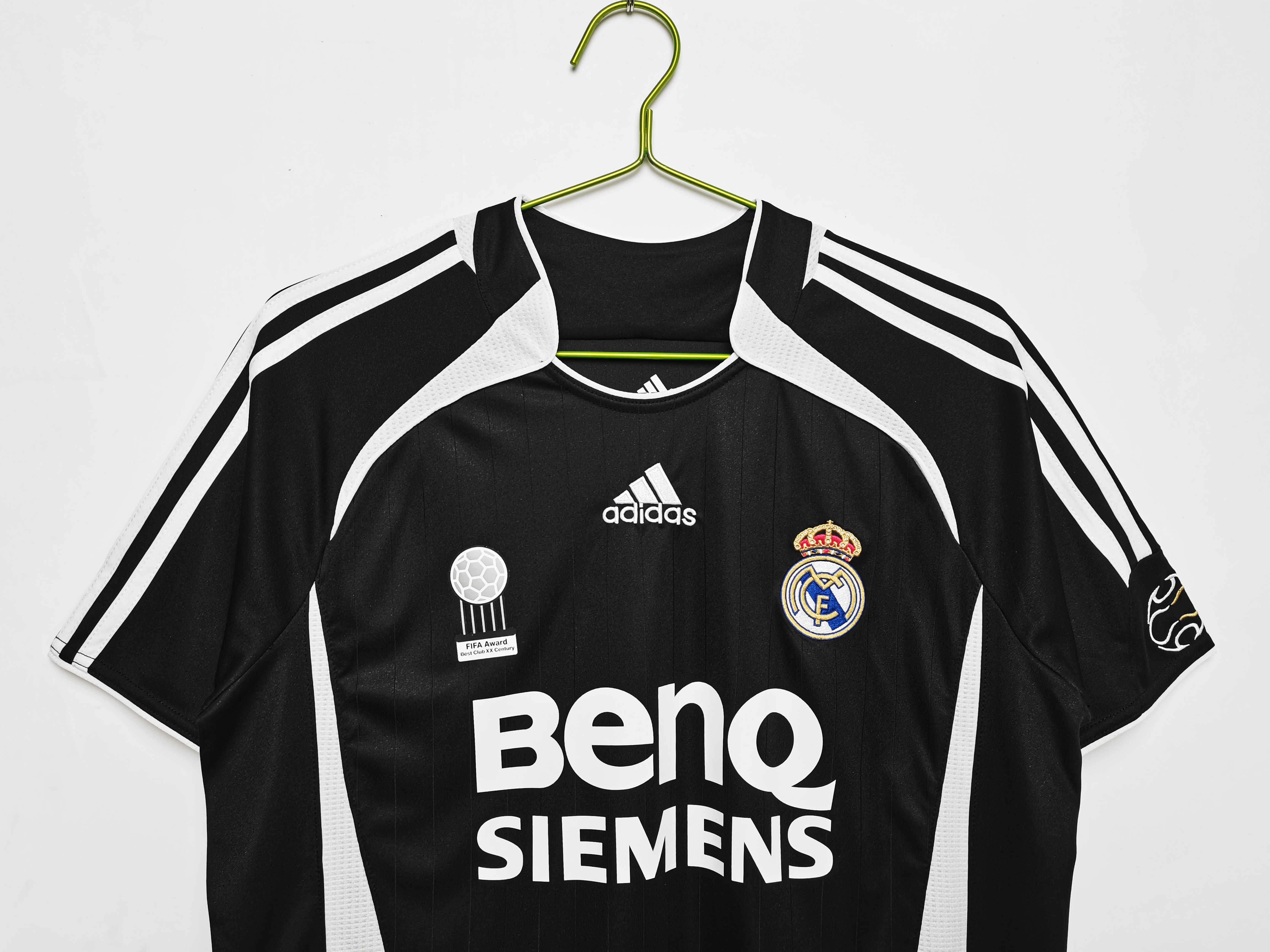 2006 Real Madrid Third Short Sleeve Vintage Shirt 