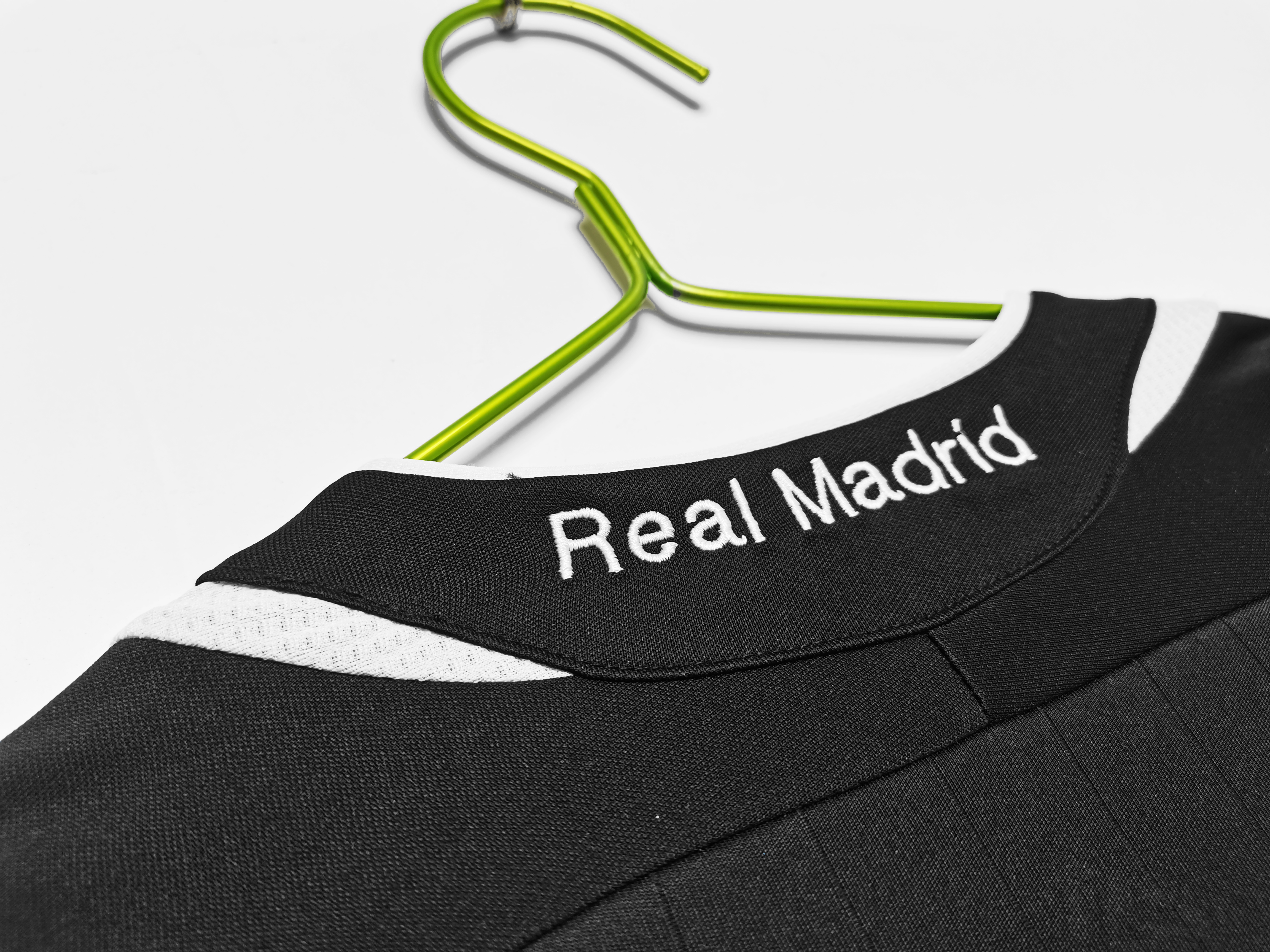 2006 Real Madrid Third Long Sleeve Vintage Shirt