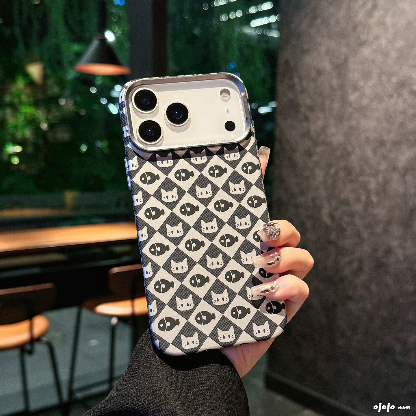 Cat and fish pattern magnetic ultra-thin case for iPhone