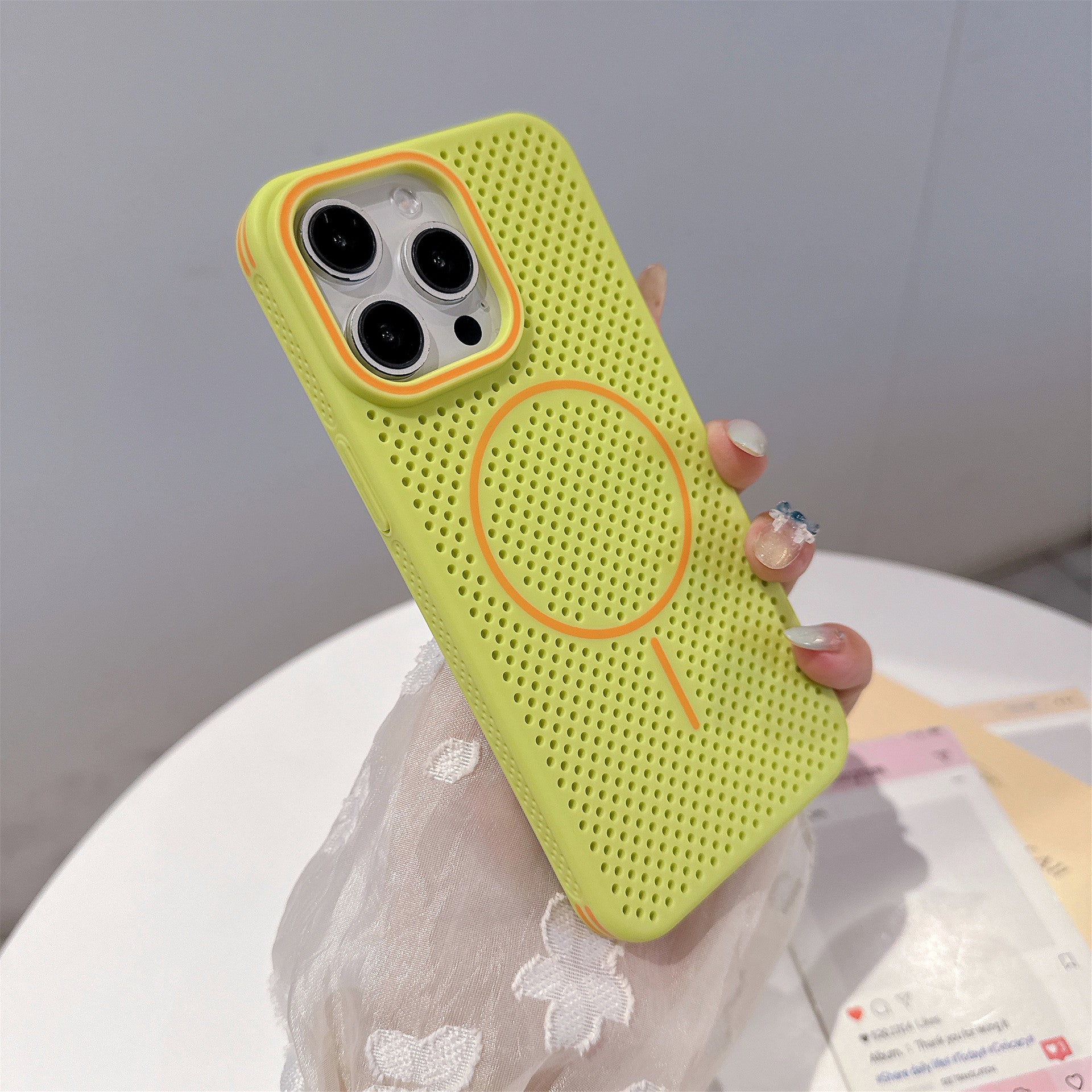 Heat dissipation Magsafe magnetic contrast color case for iPhone