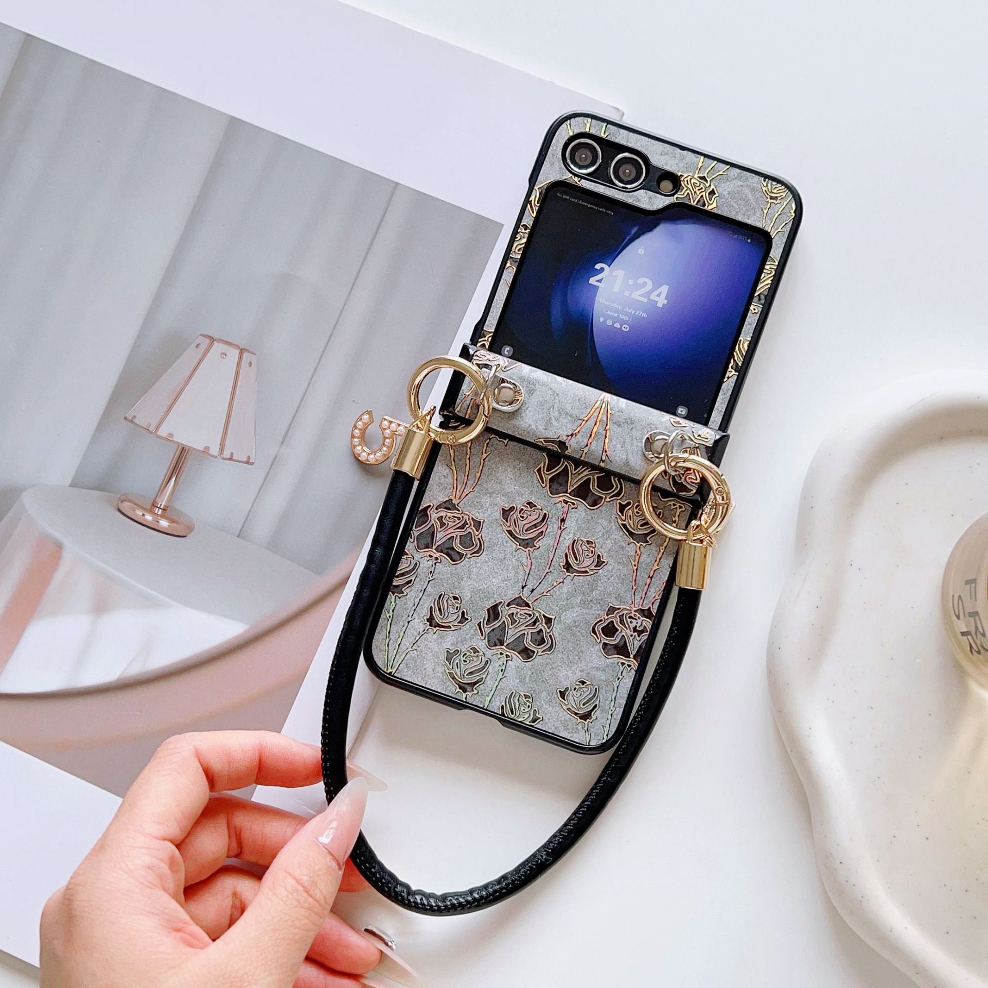 Vintage gold print rose folding phone case for Samsung