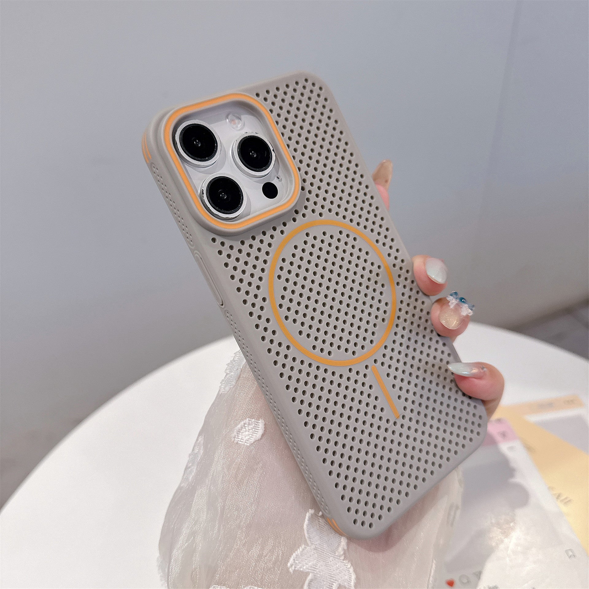 Heat dissipation Magsafe magnetic contrast color case for iPhone