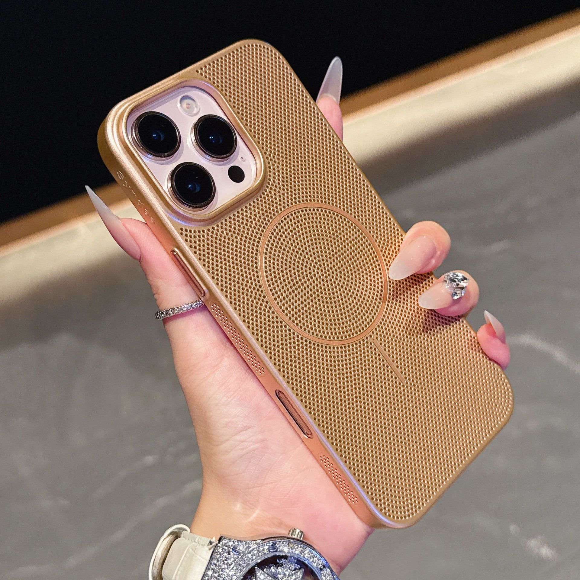 Electroplating metal paint mesh dissipation case For iphone