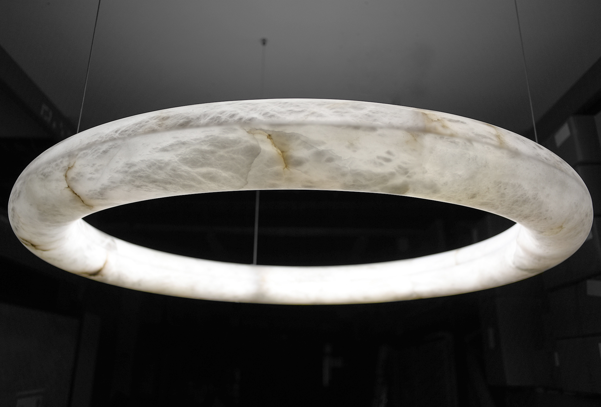 Modern Real Alabaster Chandeliers For Dining Room-konalight