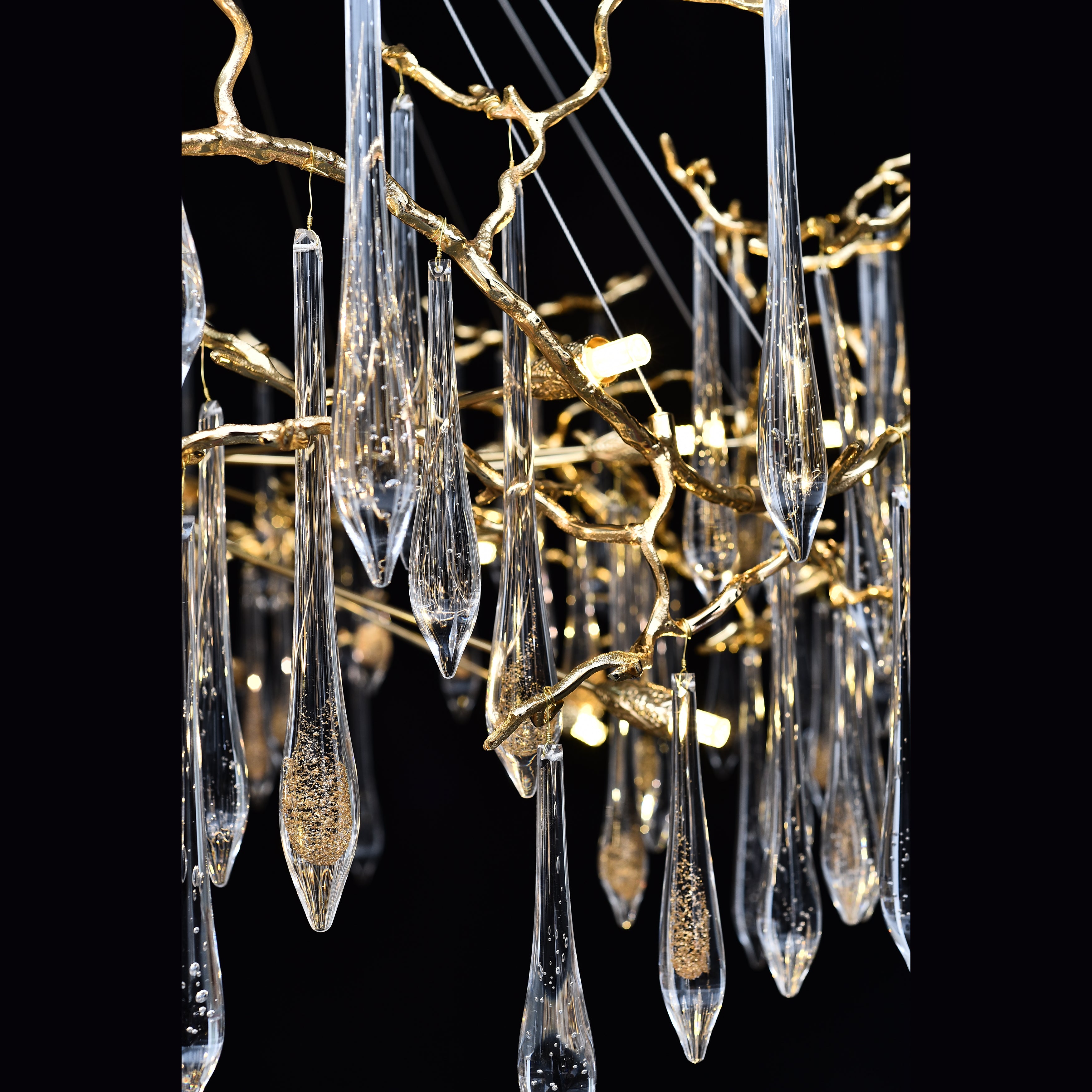 Branching Brass Extended Teardrop Round Chandelier-konalight