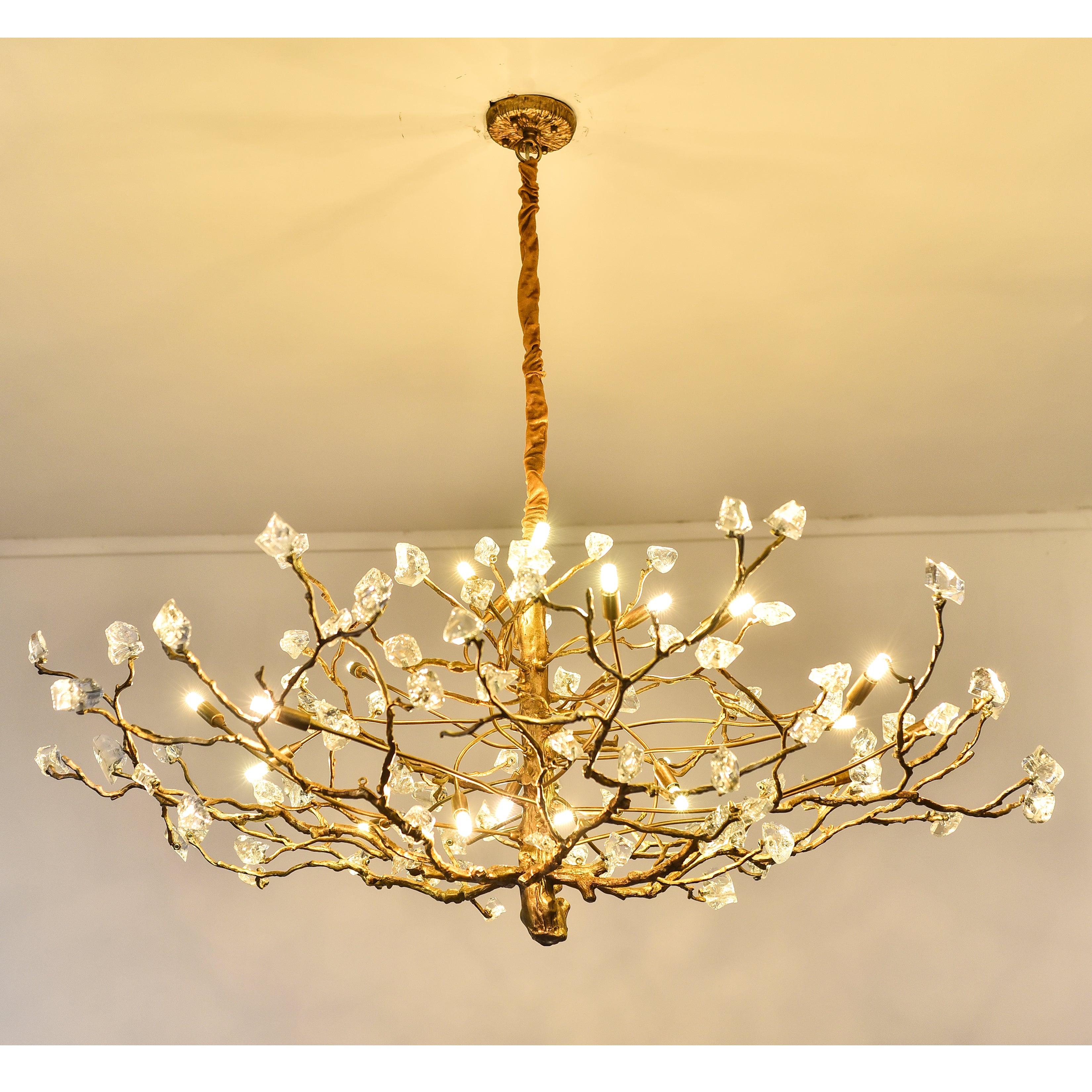 Branching Gemstone Brass Round Chandelier-konalight