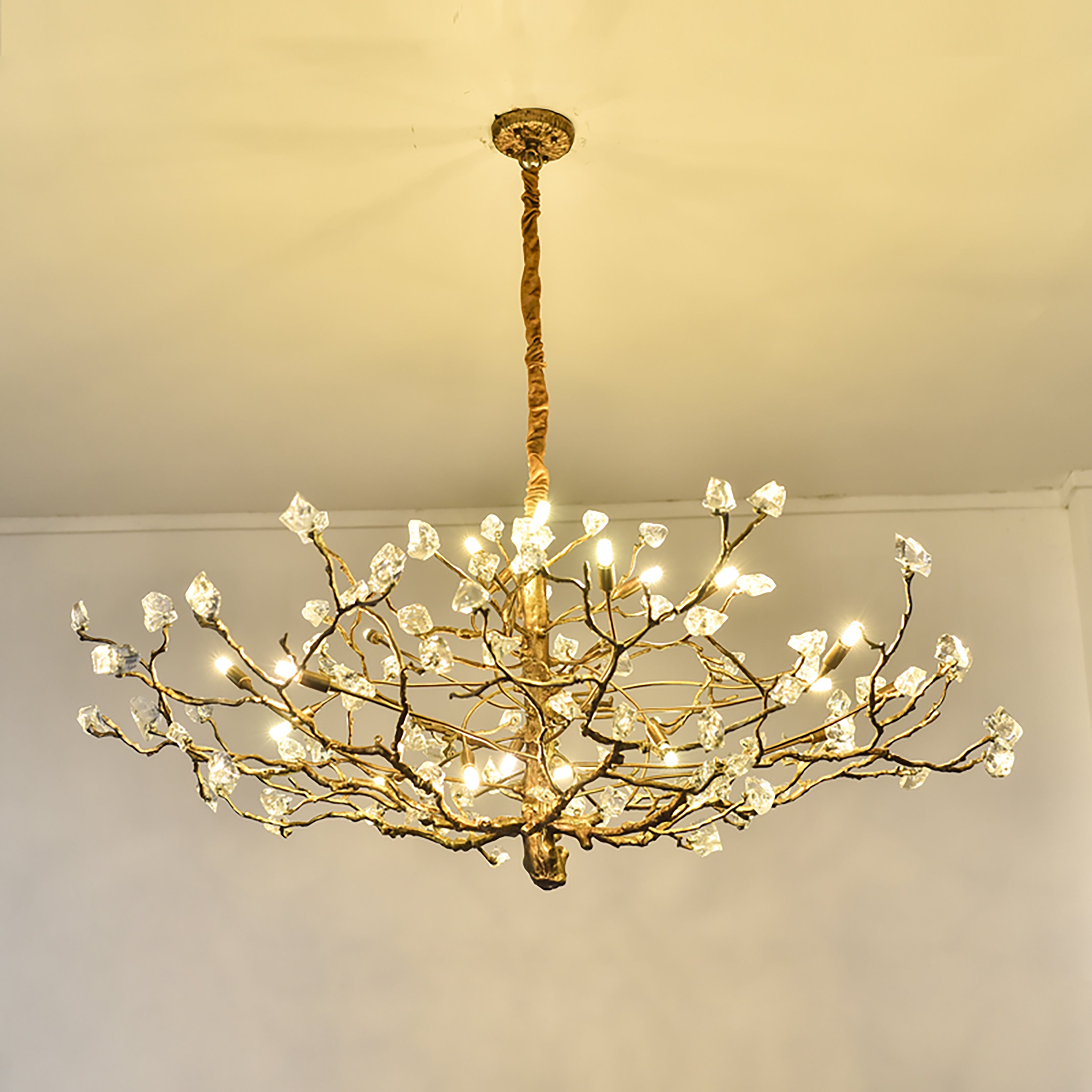 Branching Gemstone Brass Round Chandelier-konalight