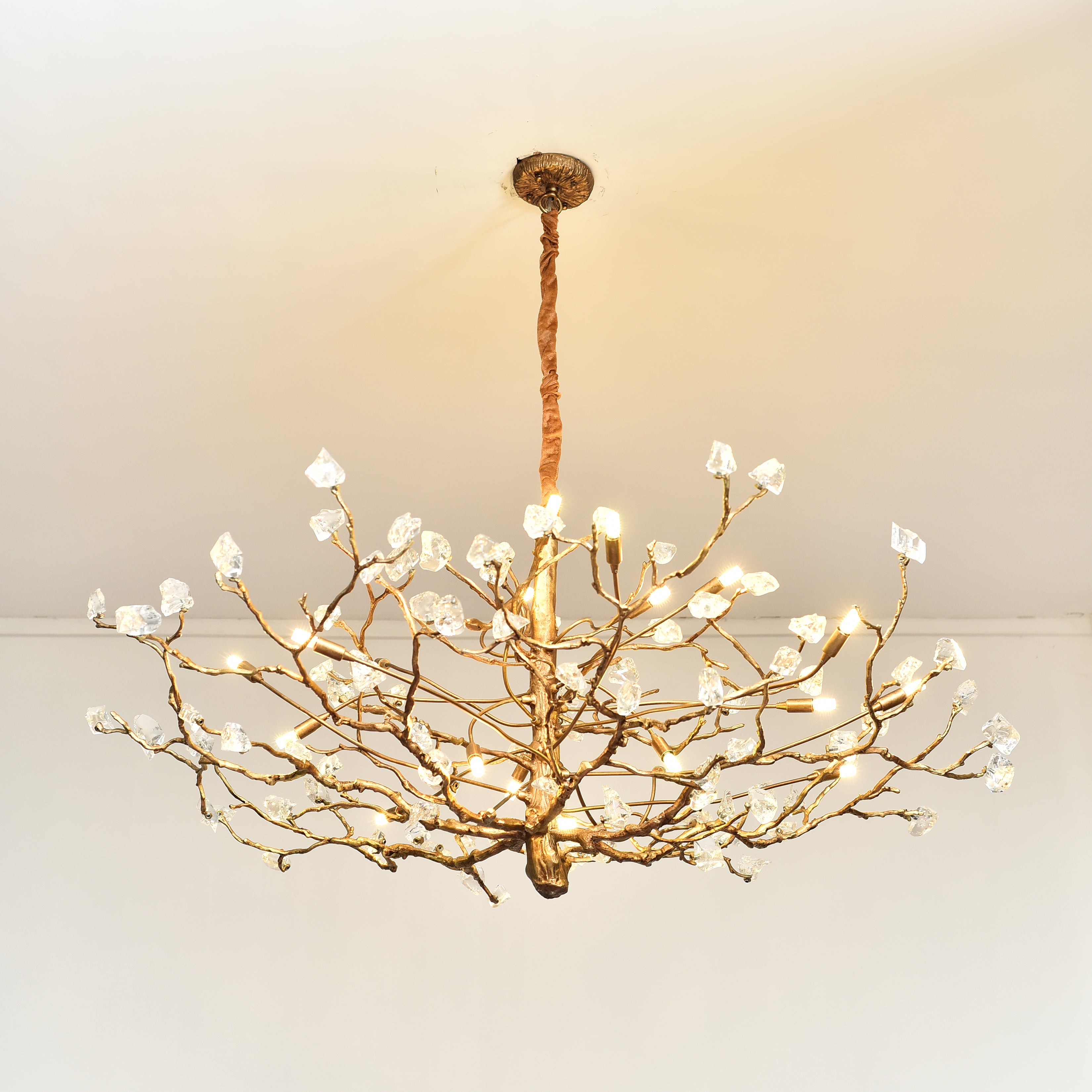 Branching Gemstone Brass Round Chandelier-konalight