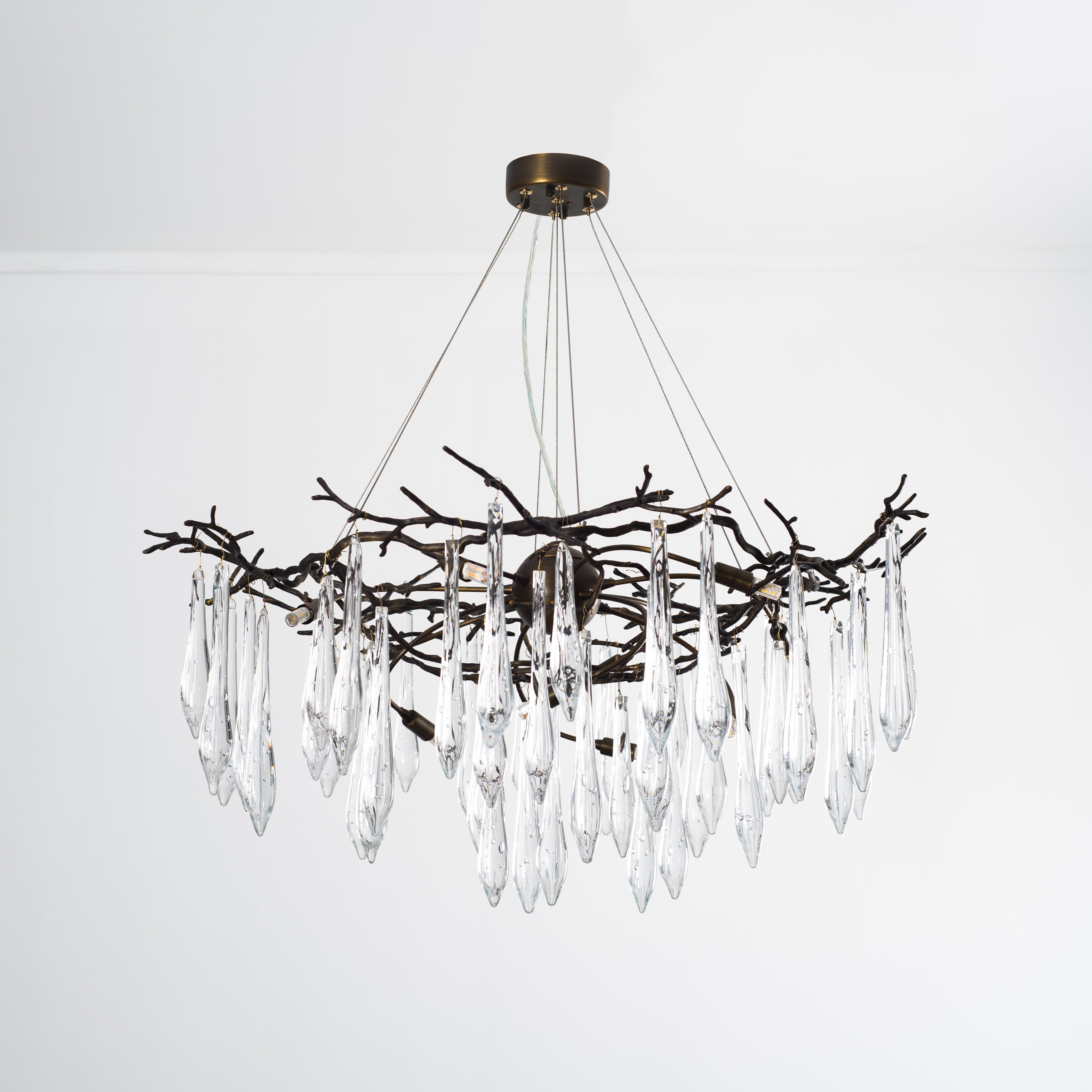 Branching Brass Extended Teardrop Round Chandelier-konalight