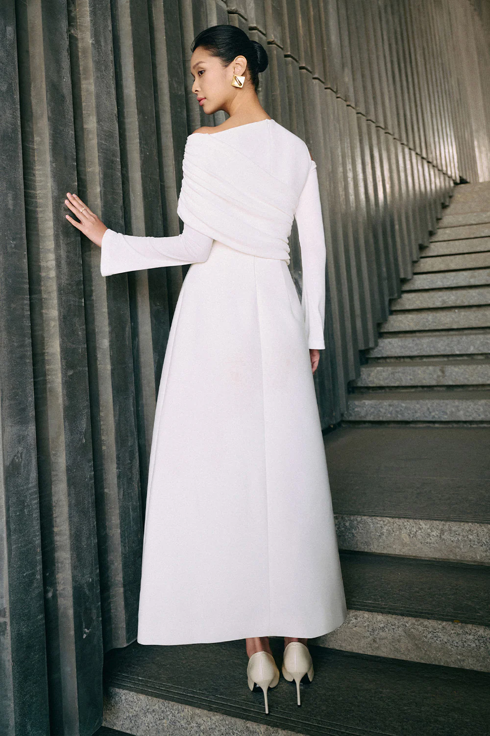 Luminous A-line Asymmetric Shoulder Jersey Maxi Dress