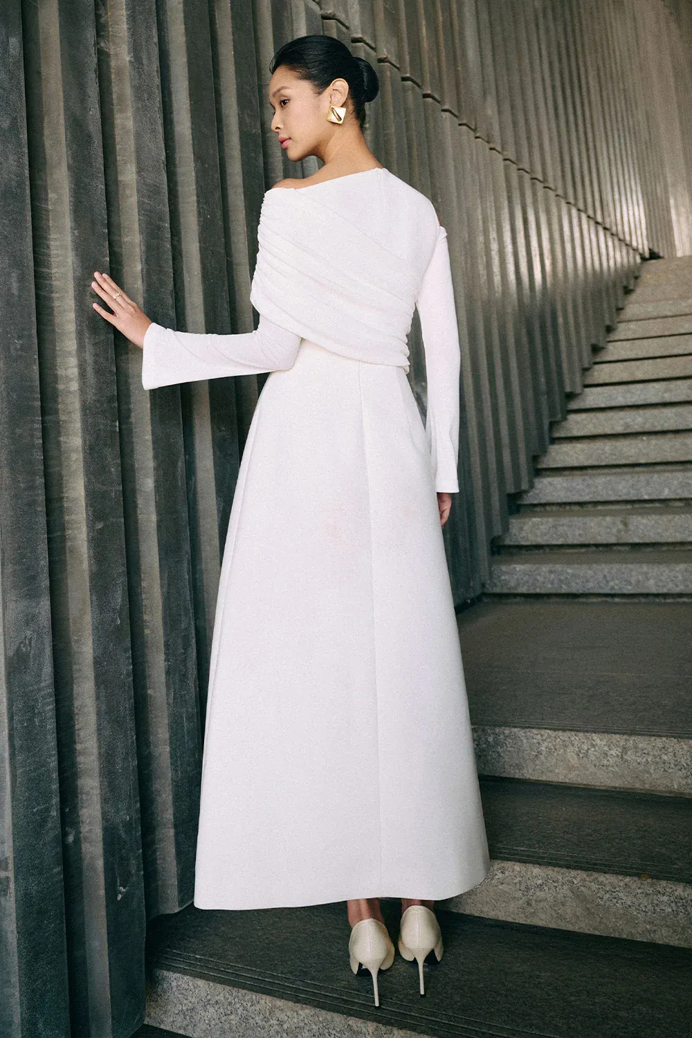 Luminous A-line Asymmetric Shoulder Jersey Maxi Dress