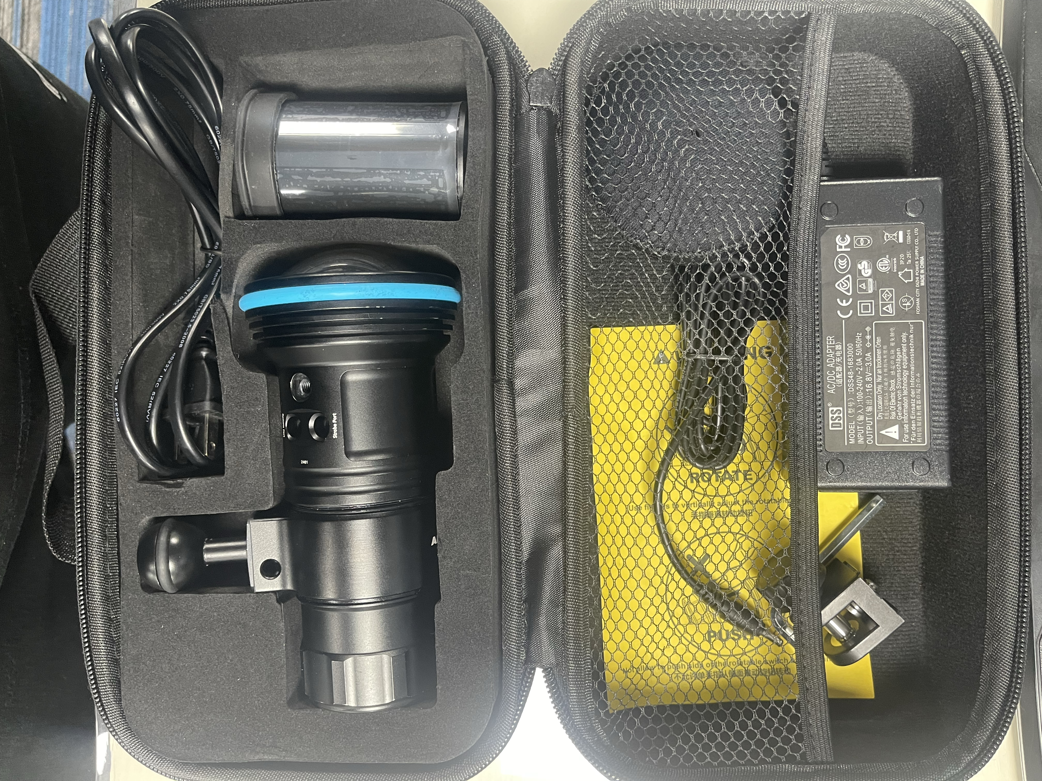 X-ADVENTURER M8000 Lumens, Dive Lights, Search Flash Fill photography Lights (second-hand)