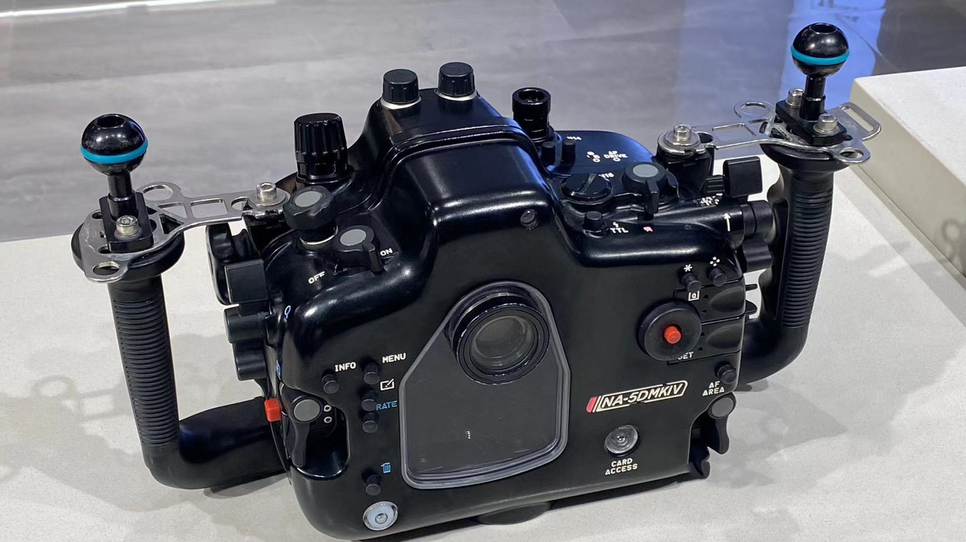 Nauticam 17325 NA-5DIV Housing for Canon EOS 5D Mark IV Camera ( second hand )