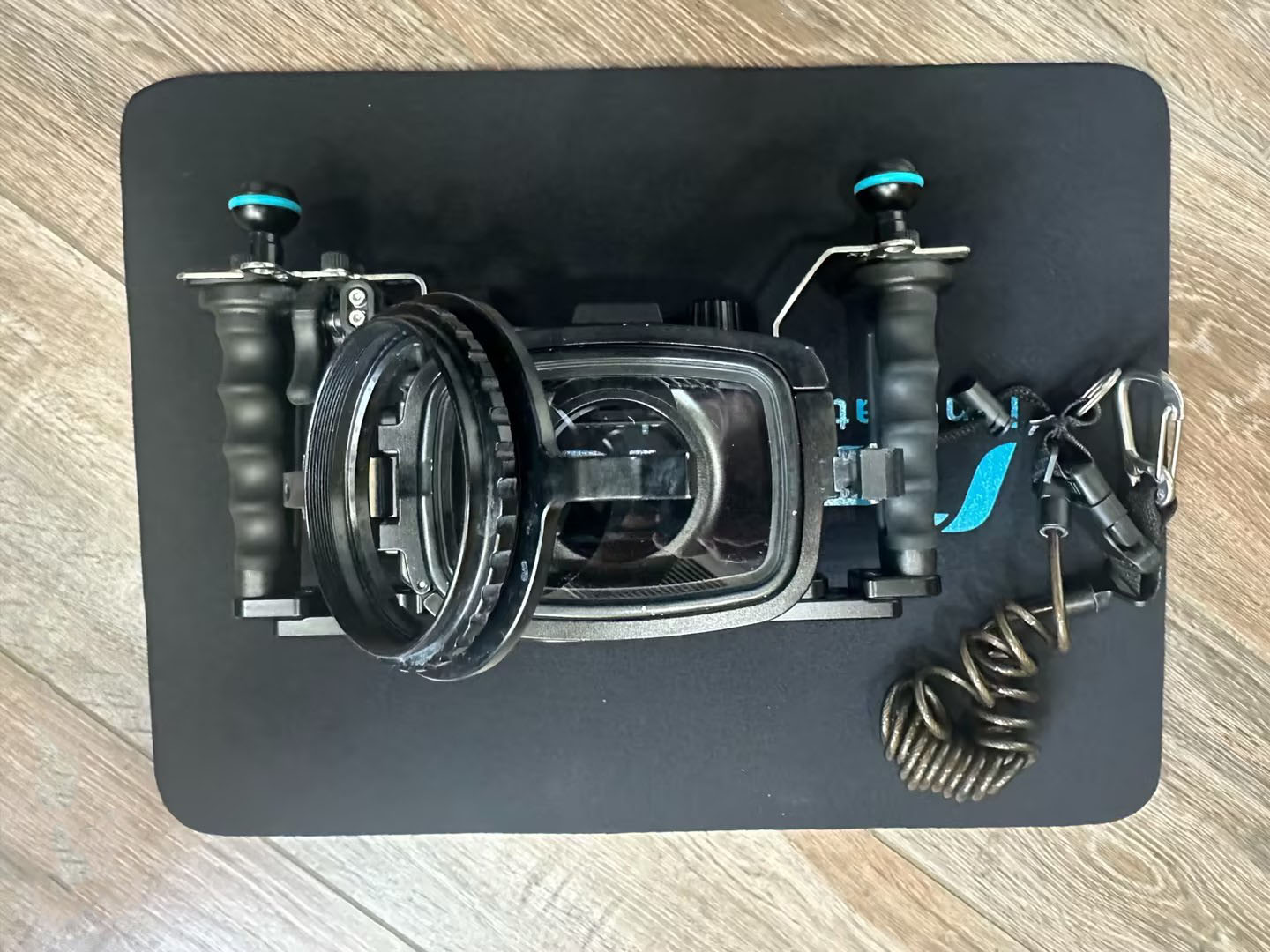 Nauticam NA-RX100VII for Sony DSC-RX100 VII Digital Camera SKU # 17424P