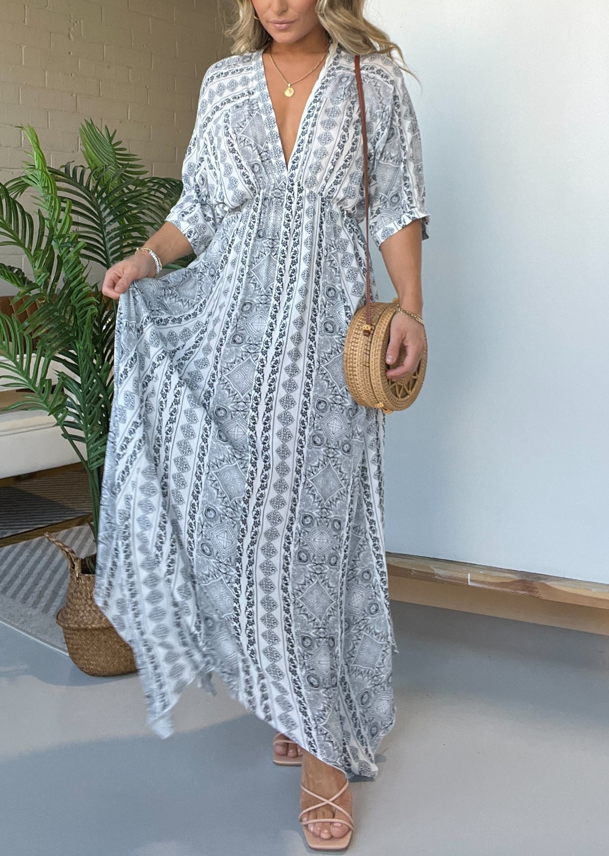 V-Neck Printed Maxi Dress with Elastic Waistband (Buy 2 Free Shipping)
