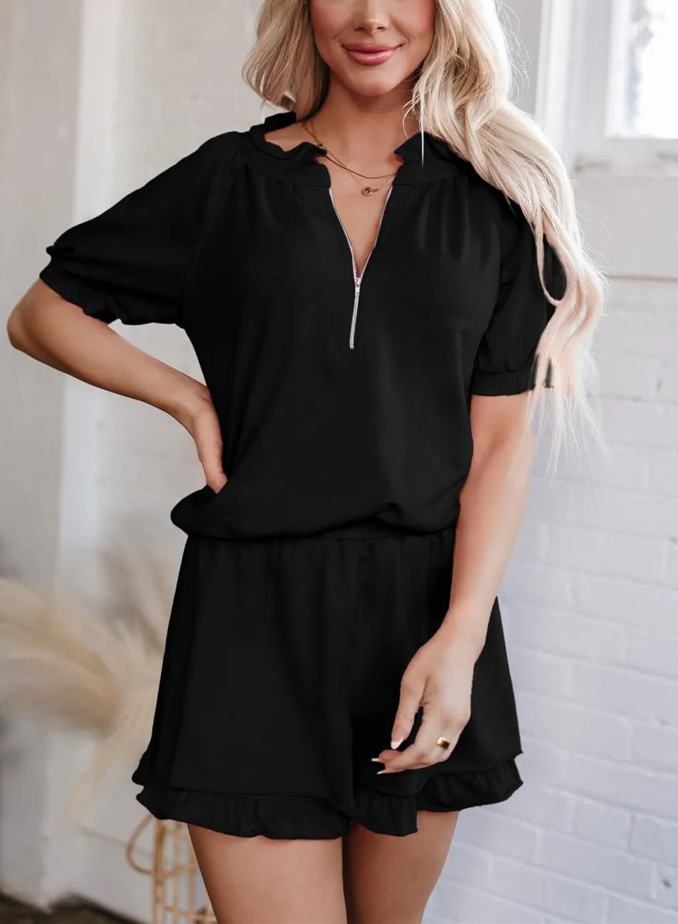 Women's Casual Puff Sleeve Top and Ruffle Shorts Set（Buy 2 Free Shipping）