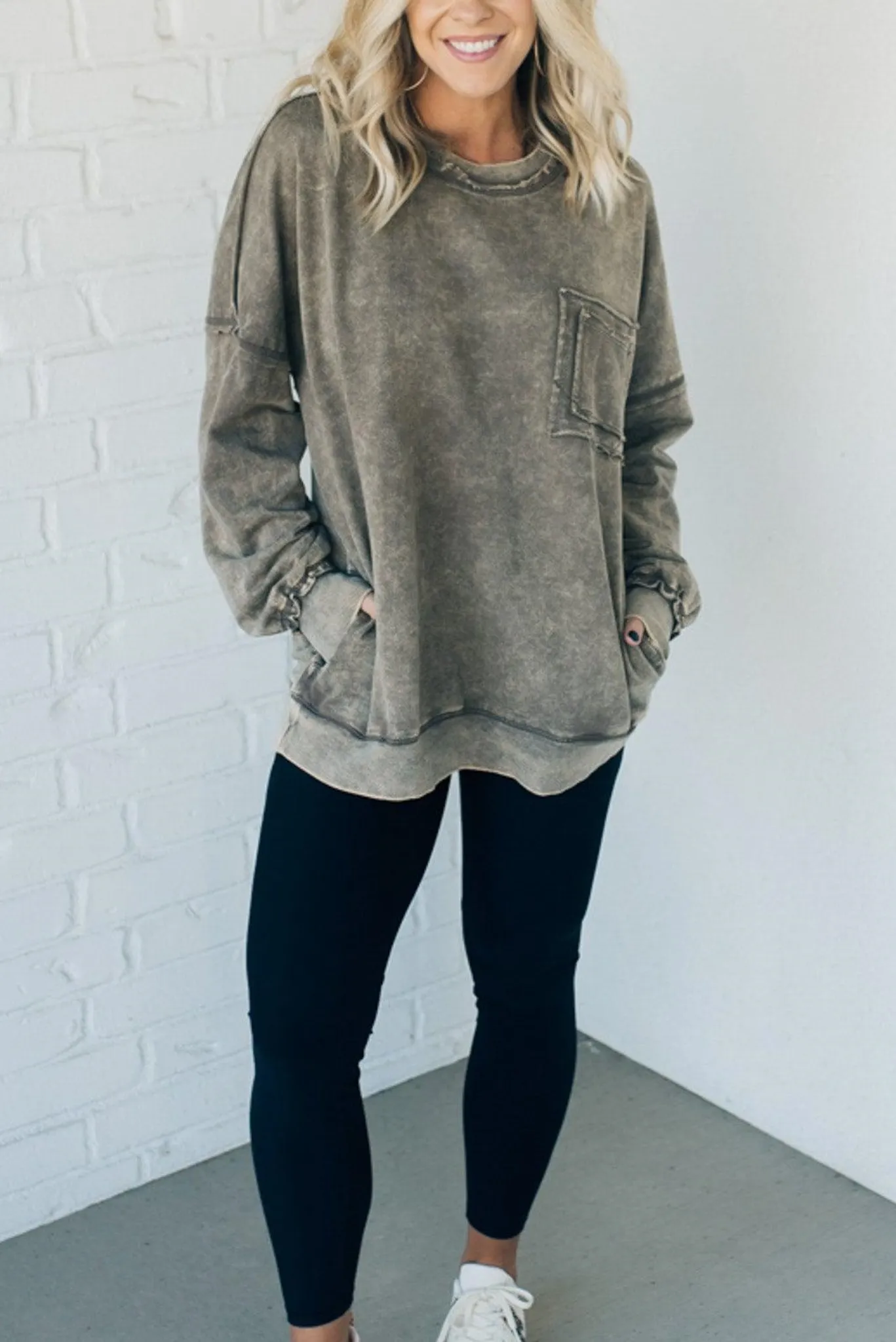 ☘️50% OFF🔥New Autumn Styles French Terry Acid Wash Pullover(BUY 2 FREE SHIPPING)