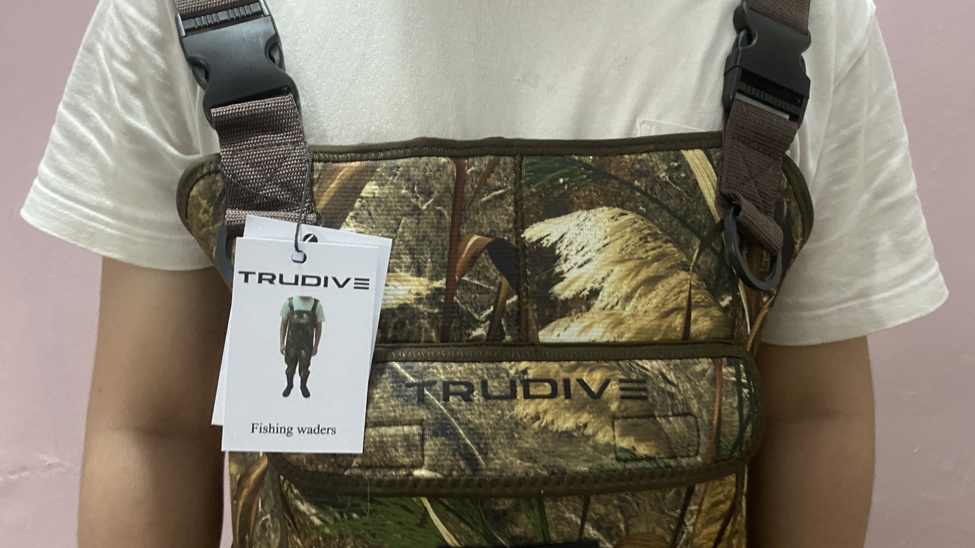 TRUDIVE Fishing Waders, 4.5MM Neoprene 90% with 10% Polyester Insulation, Bootfoot Style, US Size 9, Tree Camo, High Waterproof, Flexible & Portable, Anti-Slip Sole, Thickened Fabric